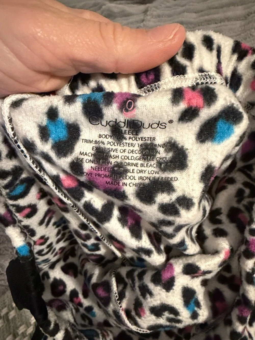 Girls Cuddl Duds pajama set 🖤